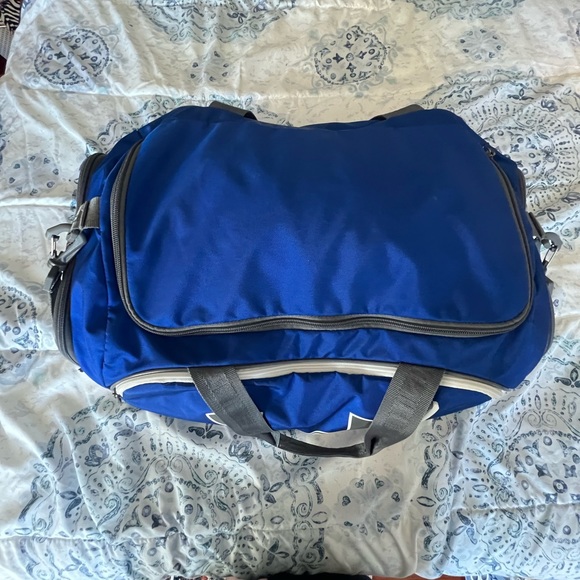 Under Armour Dufflebag - Picture 2 of 4